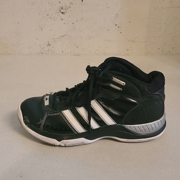 Adidas Basketball Shoes - Picture 4 of 9